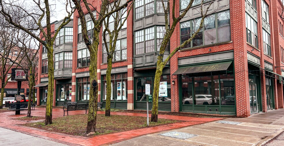 Building Photo - 133 Walton St