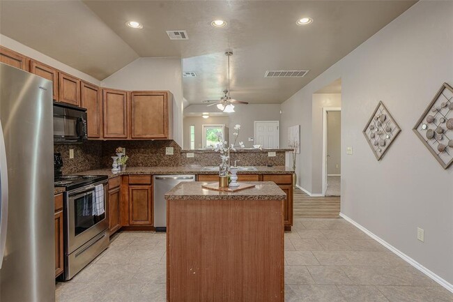 Building Photo - 8113 Frye Ln