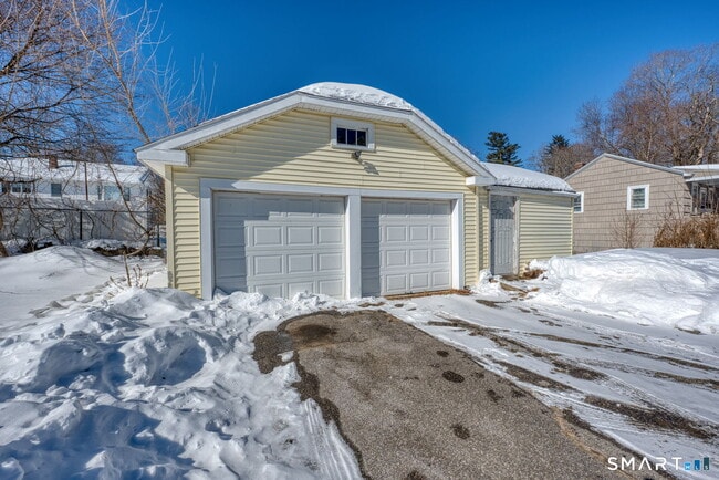 Building Photo - 176 New Litchfield St