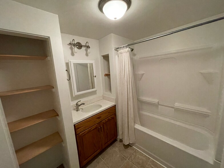 Building Photo - 307 Freeport Rd