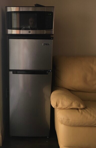 Appliances - 38 Gables Blvd