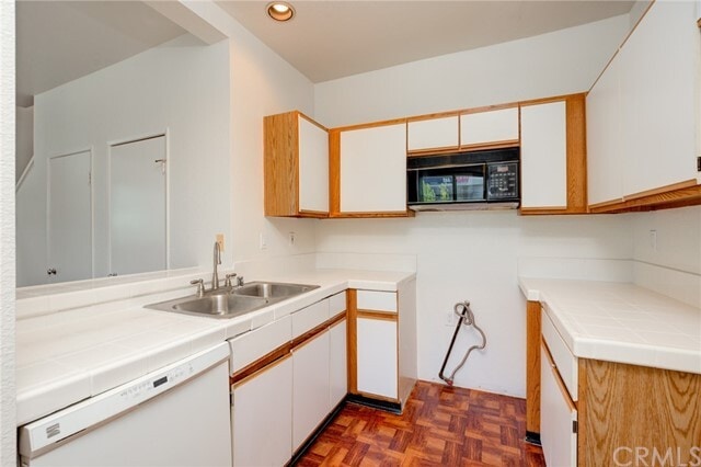 Building Photo - 436 E Spruce Ave
