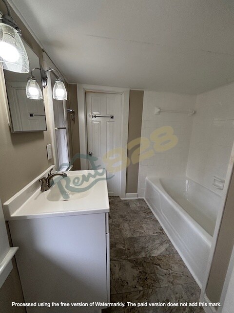 Building Photo - 85 Pennwood Ln