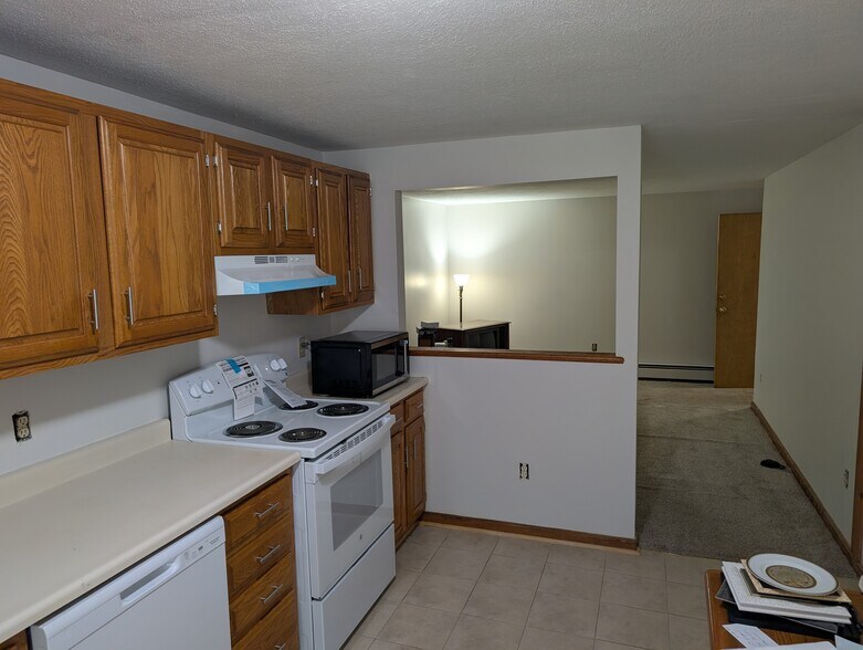 Kitchen - 33 Garden Rd