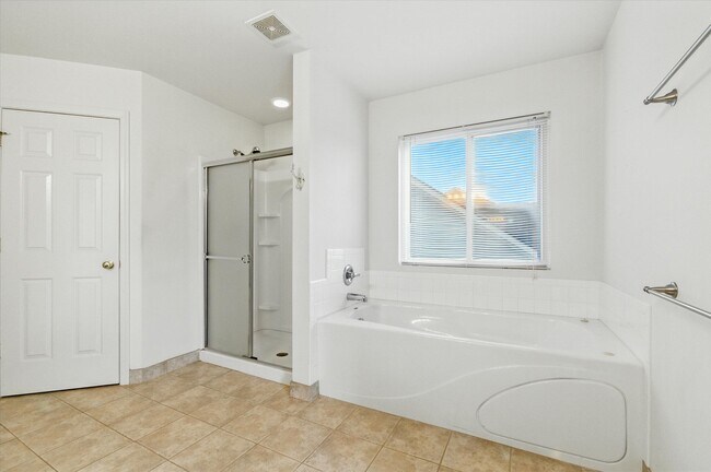 Building Photo - 1738 Weeping Willow Ct