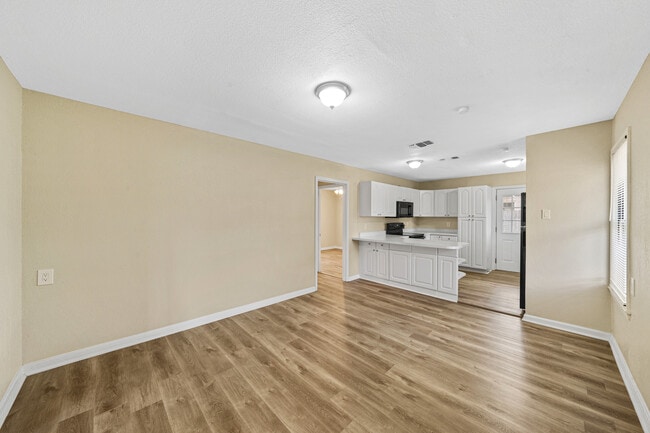 Building Photo - 3938 S Walters