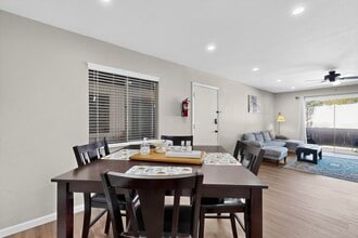 Building Photo - 1601 Pennsylvania St NE