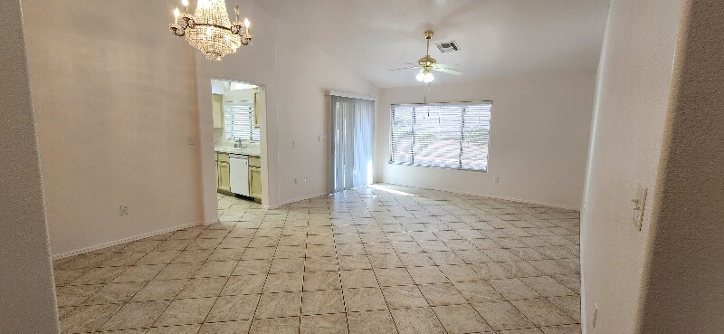 Building Photo - 2549 Lotus Hill Dr