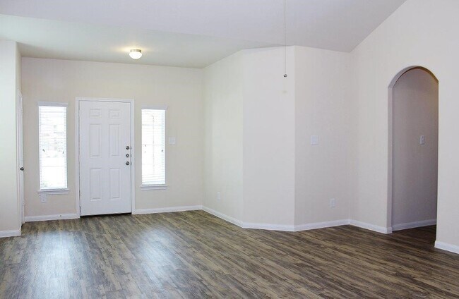 Building Photo - 12331 Dona Lane