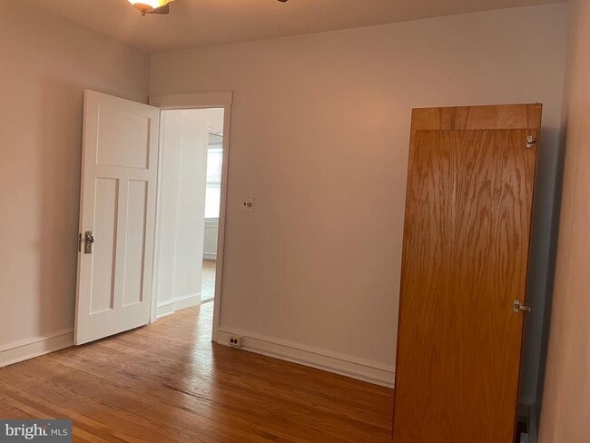 Building Photo - 440 Elrino St