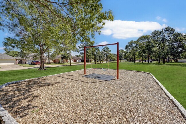 Building Photo - 15127 Trumpet Vine Ln