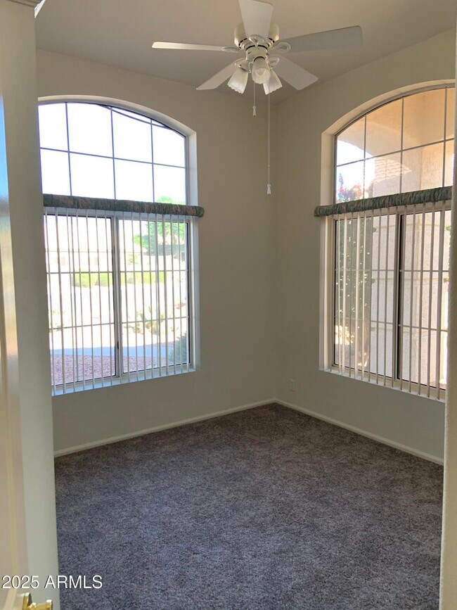 Building Photo - 9069 W Behrend Dr