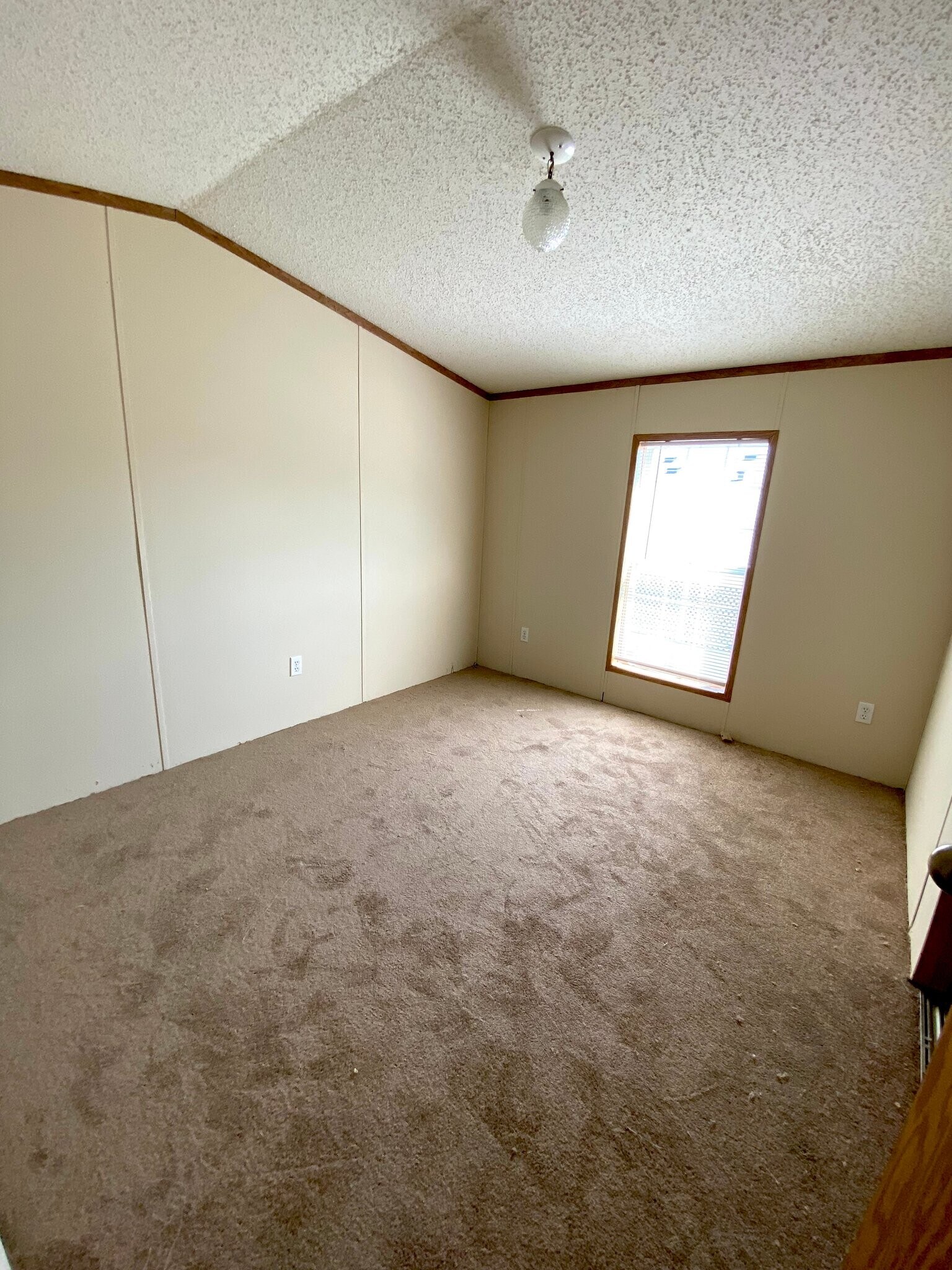 Building Photo - 2242 S Sheeran Dr