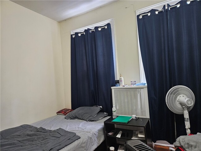 Building Photo - 607 N Cayuga St