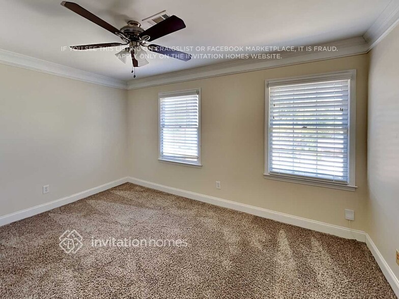 Building Photo - 3820 Cline Dr SE