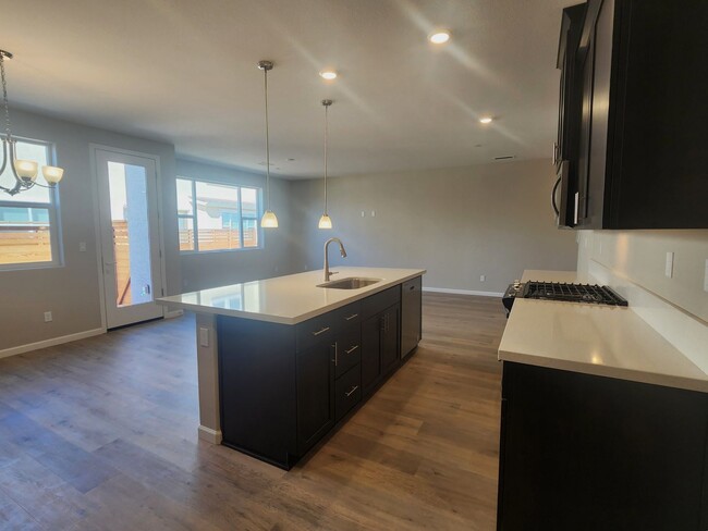 Building Photo - New Townhome in Minden for Rent