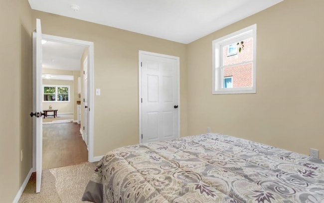 Building Photo - Bright 2 Bedroom, 1 Bath Ranch Style Home in Harrisburg, Pa!