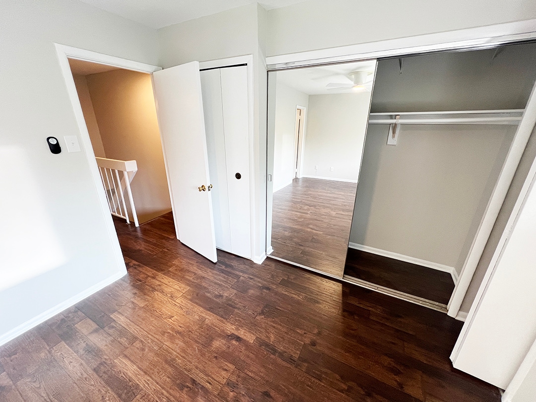 Building Photo - 3069 Hawthorne Dr NE