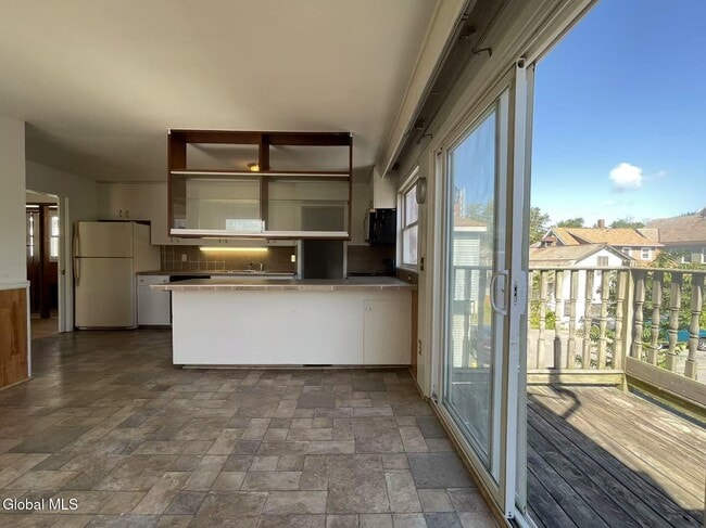 Building Photo - 1725 Union St