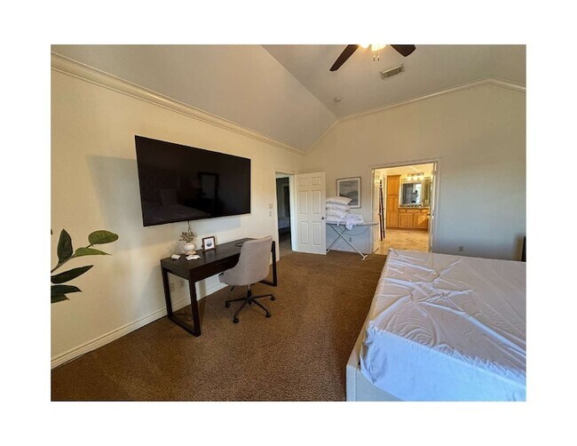 Building Photo - 1306 Birdsall St