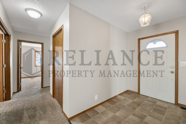 Building Photo - 3826 N Cranberry St