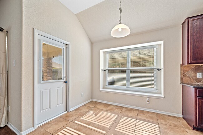 Building Photo - 13914 Juniper Bend Ln