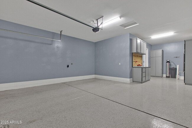 Building Photo - 26093 N 96th Ave