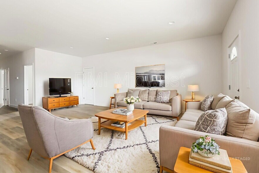 Building Photo - 2950 Winthrop Ave