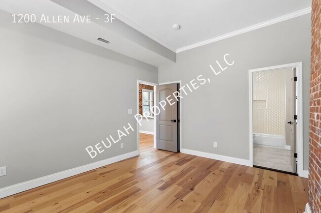 Building Photo - 2bd/2ba Luxury Penthouse Apartment