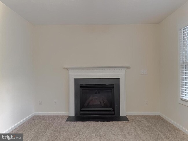 Building Photo - 19825 Fall Ct