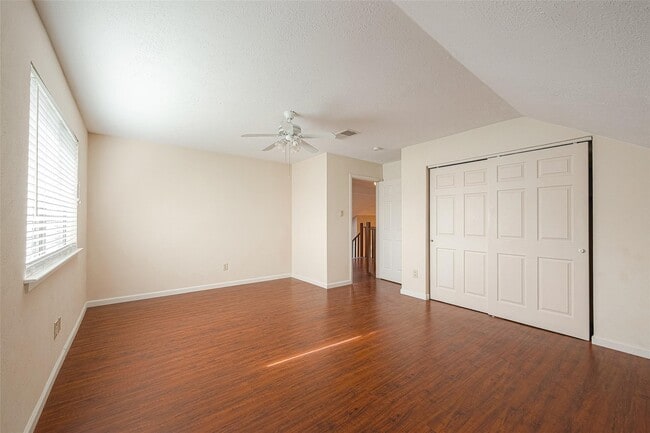 Building Photo - 703 Turtle Creek Dr