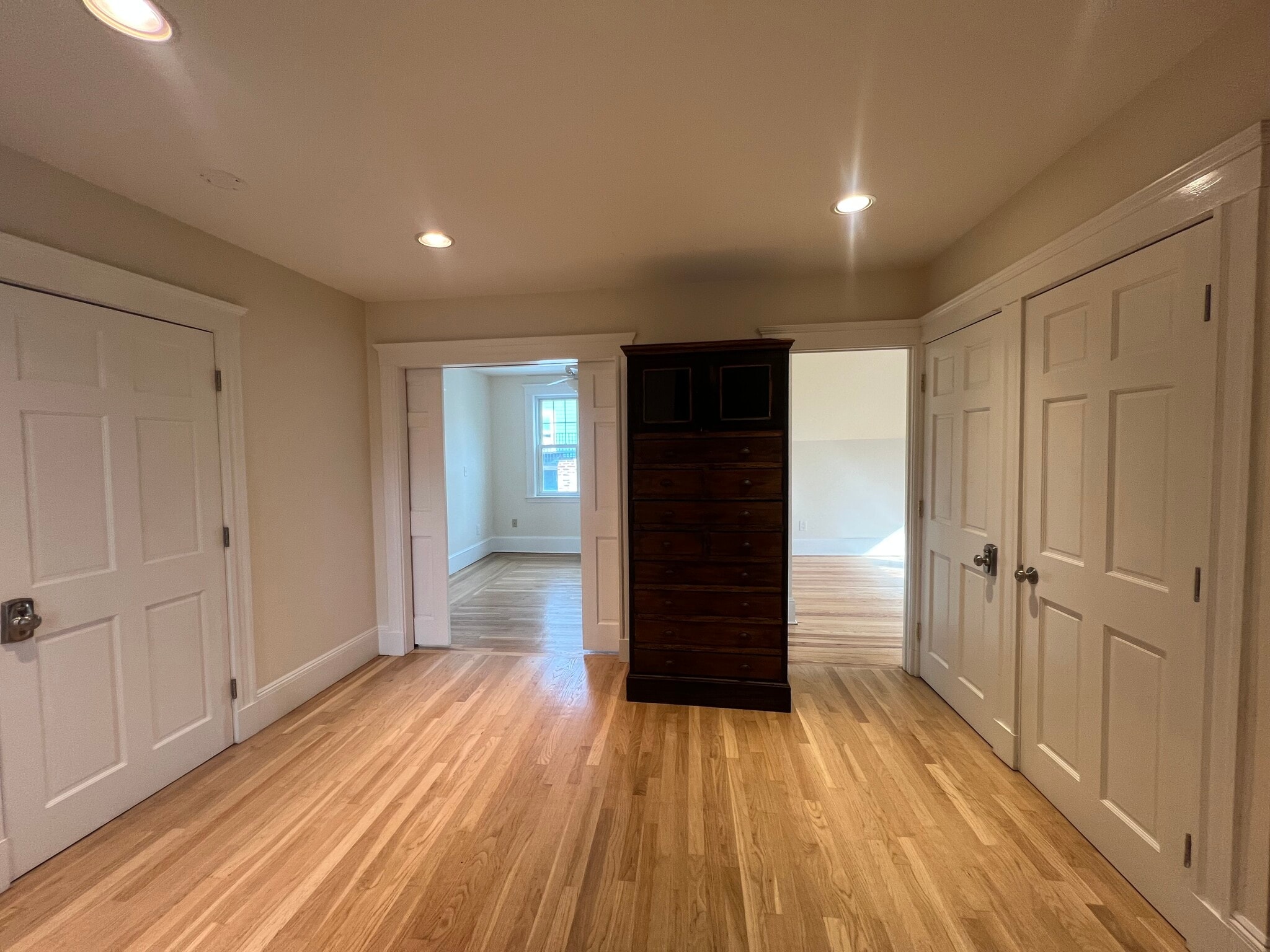 Building Photo - 50 White St