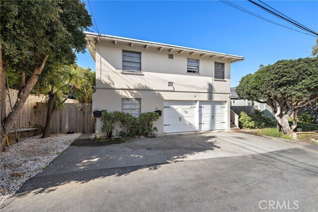 Building Photo - 827 Catalina St