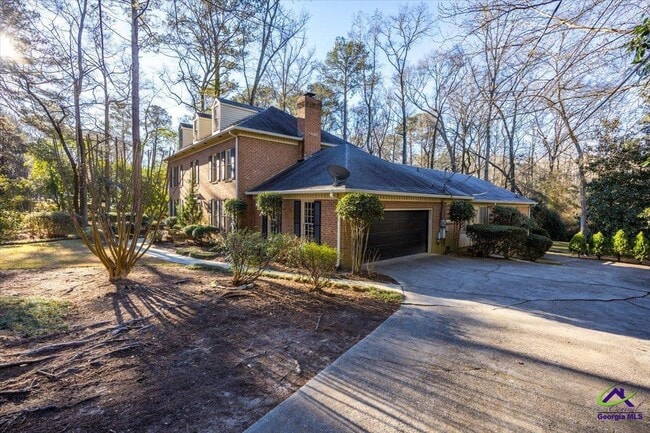 Building Photo - 5056 Wellington Dr