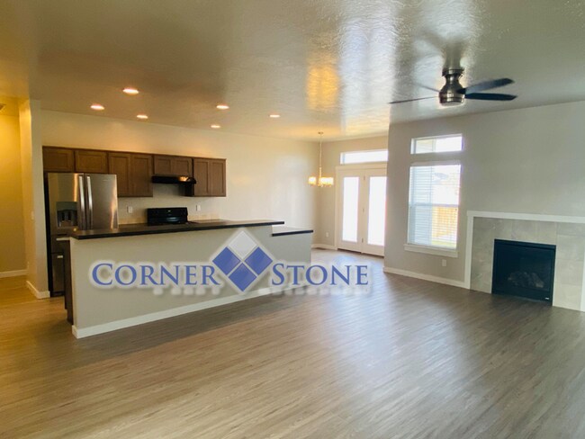 Building Photo - Like New Home in Brookdale Subdivision!