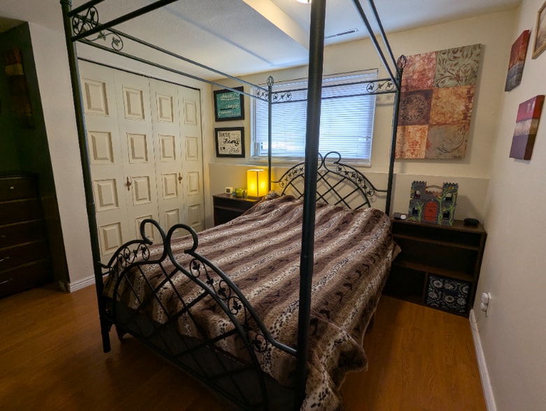 Primary Photo - 5315 Villa Cir