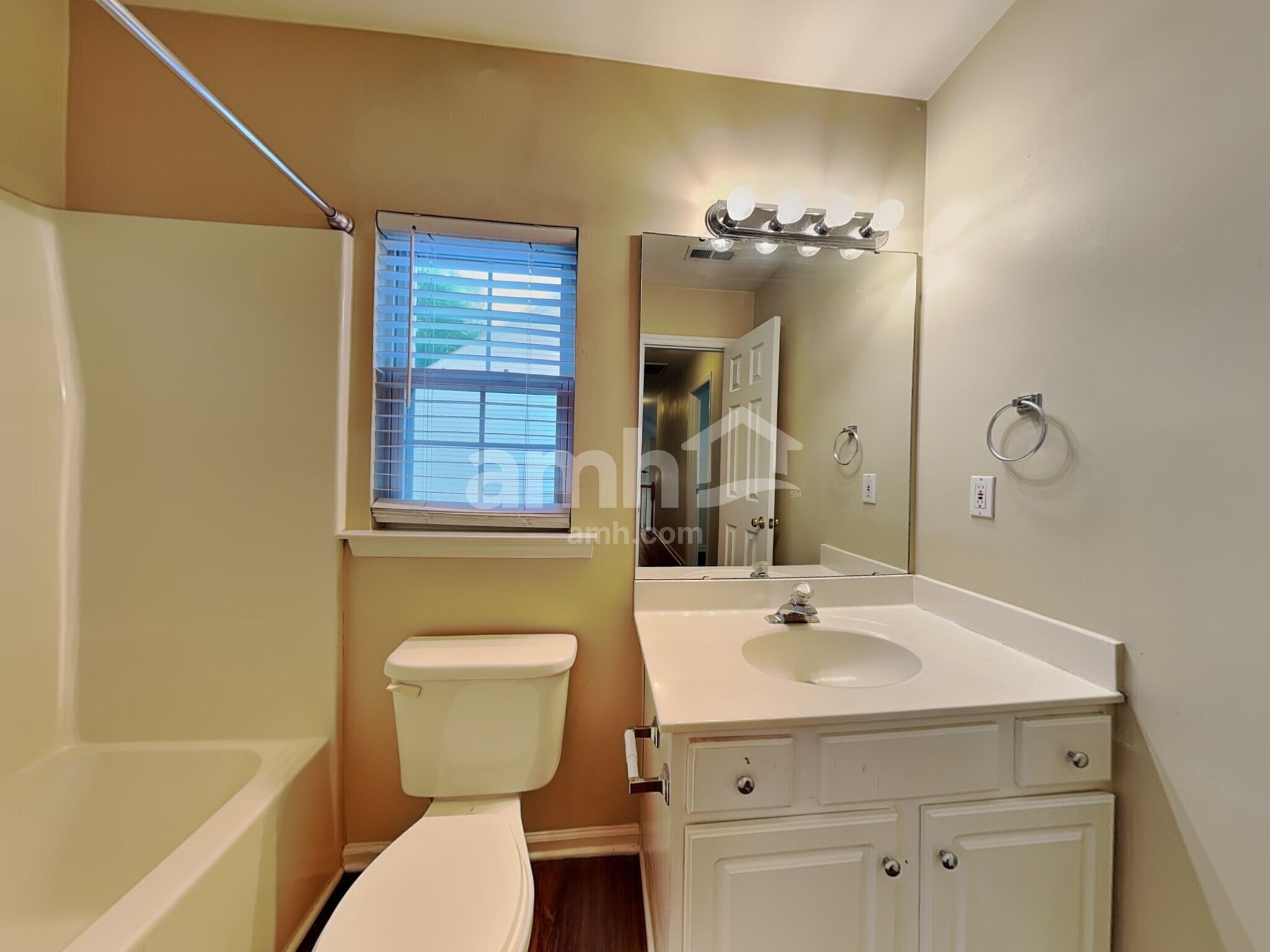 Building Photo - 3346 Cherrybrook Dr