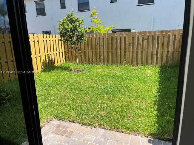 Building Photo - 11889 SW 246 Terrace