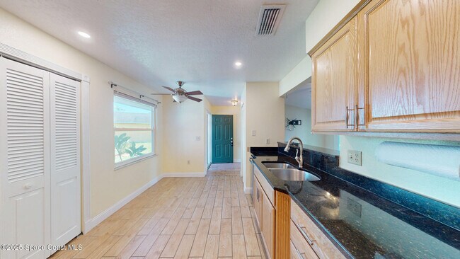 Building Photo - 871 Southern Pine Trail