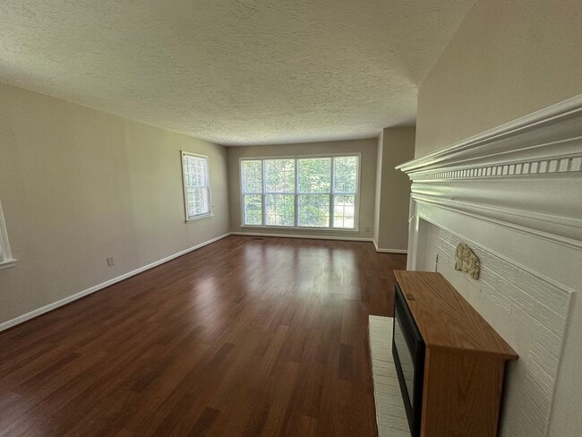Building Photo - Secluded 3BR/2BA Home in Heflin – Lawncare...