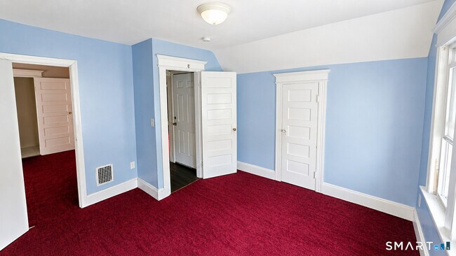 Building Photo - 55 Bronx Ave