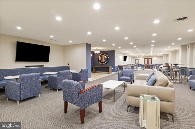 Building Photo - 5500 Holmes Run Pkwy