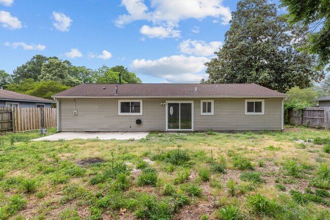 Building Photo - 412 Lineberry Rd