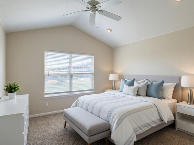 Building Photo - Lakeside 3 Bed/2.5 Bath Townhome in Gateway Community! Quiet, Scenic Living in The Heart Of Denver!