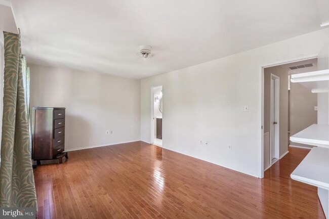 Building Photo - 2983 Borge St