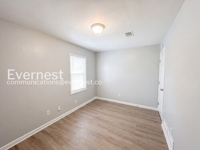 Building Photo - 5267 Joan of Arc Pl