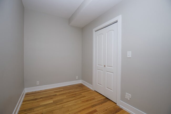 Building Photo - 2917 N Mildred Ave