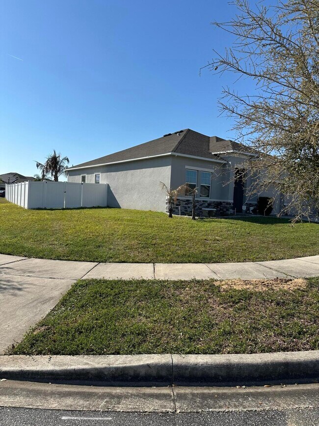 Building Photo - 314 Briarbrook Ln