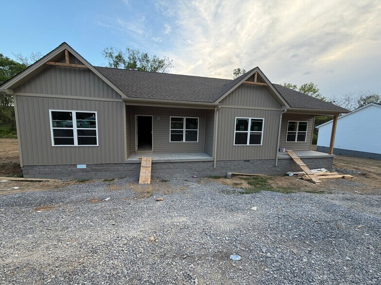 Building Photo - 1877 Holland Rd