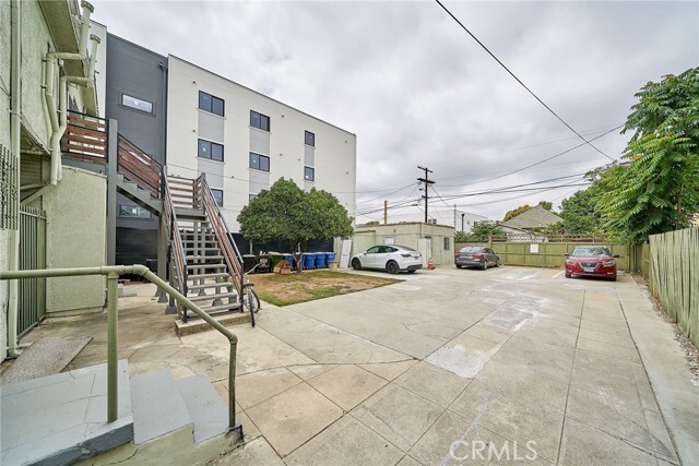 Building Photo - 1329 W 37th Dr